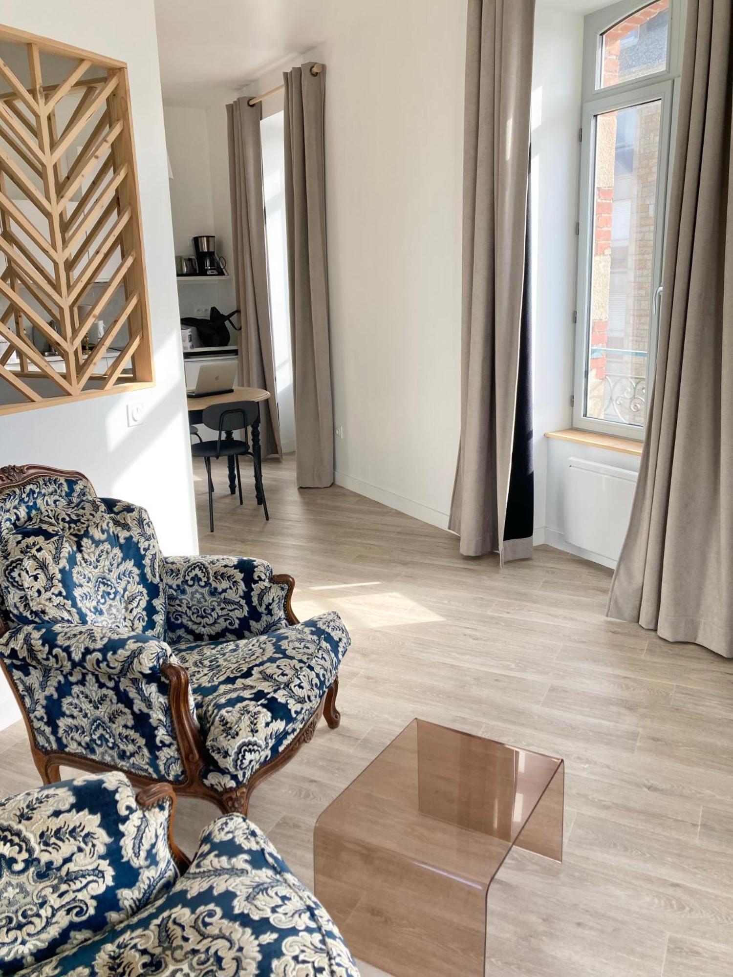 La Belle Consigne - Appartements Dinan Centre Gare Exterior foto